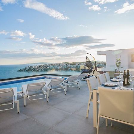 Holiday Home Olive Exclusive - 8 People, Heated Pool, Okrug Gornji, Sea View Trogir Dış mekan fotoğraf