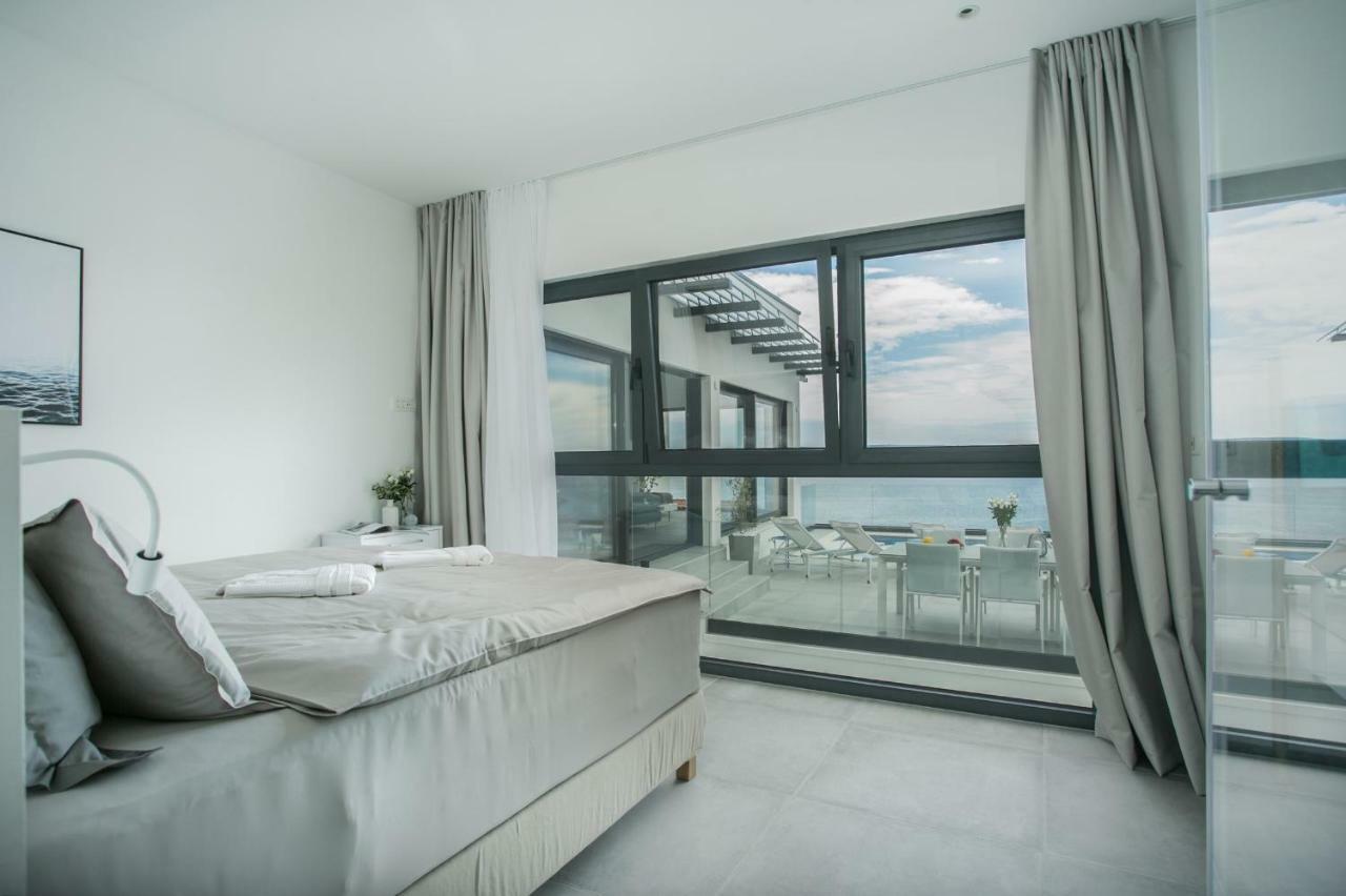 Holiday Home Olive Exclusive - 8 People, Heated Pool, Okrug Gornji, Sea View Trogir Dış mekan fotoğraf