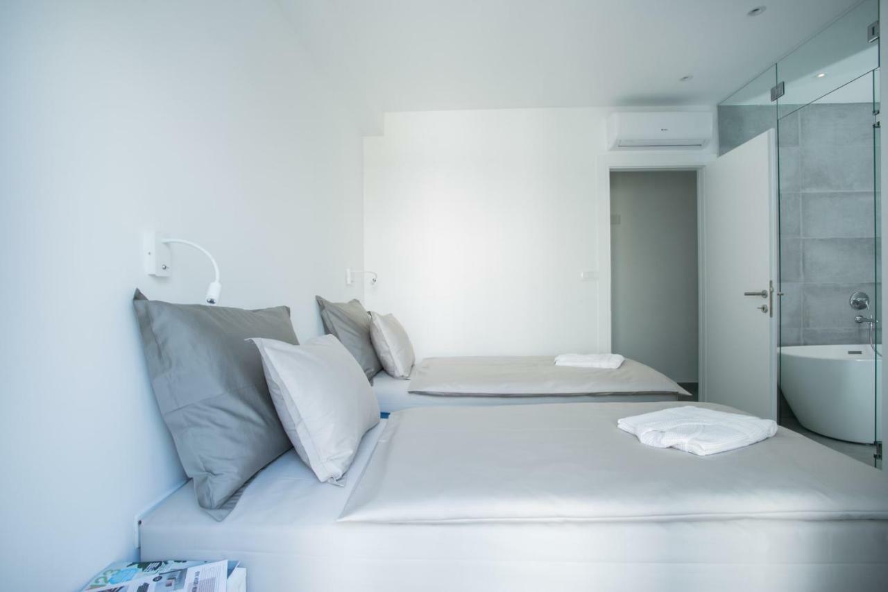 Holiday Home Olive Exclusive - 8 People, Heated Pool, Okrug Gornji, Sea View Trogir Dış mekan fotoğraf