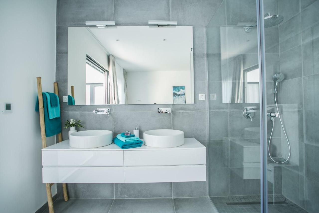 Holiday Home Olive Exclusive - 8 People, Heated Pool, Okrug Gornji, Sea View Trogir Dış mekan fotoğraf