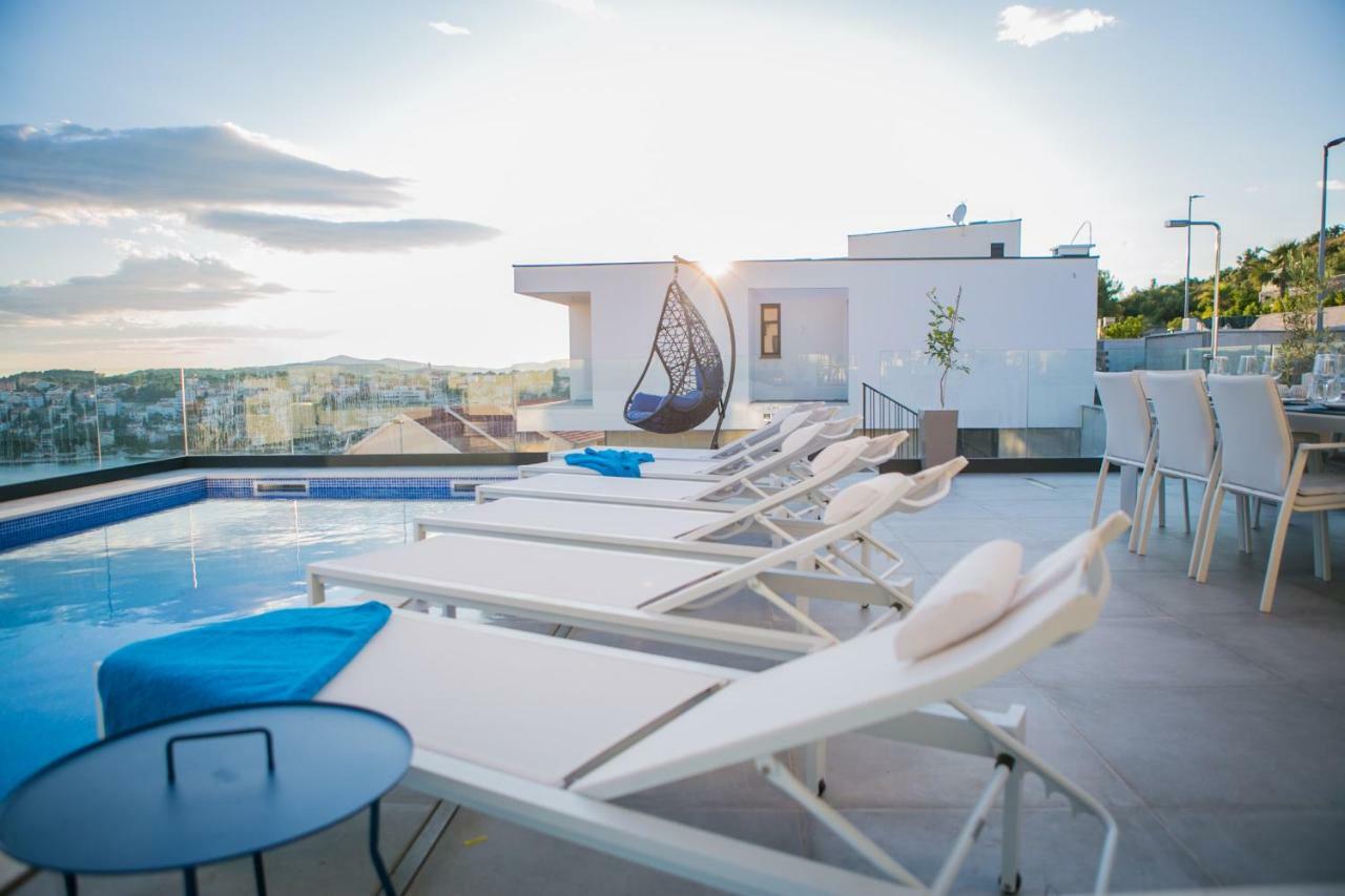 Holiday Home Olive Exclusive - 8 People, Heated Pool, Okrug Gornji, Sea View Trogir Dış mekan fotoğraf
