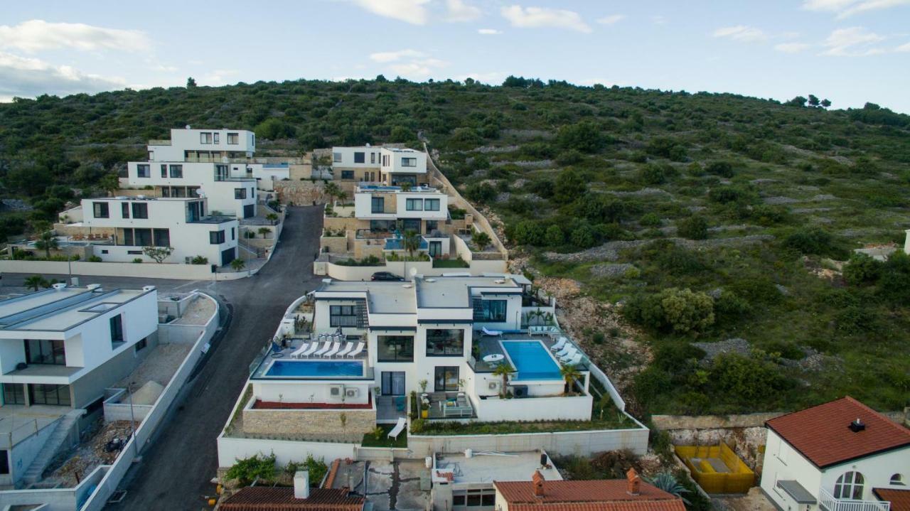 Holiday Home Olive Exclusive - 8 People, Heated Pool, Okrug Gornji, Sea View Trogir Dış mekan fotoğraf